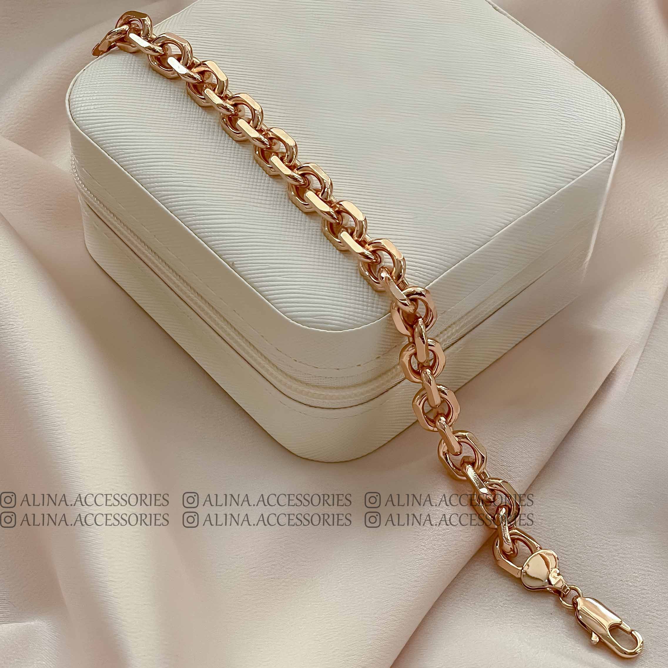 دستبند هرمس مربعی ژوپینگ