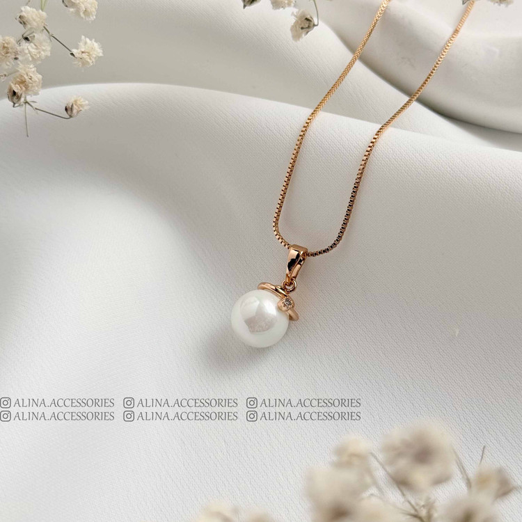 پلاک آویز مرواریدی