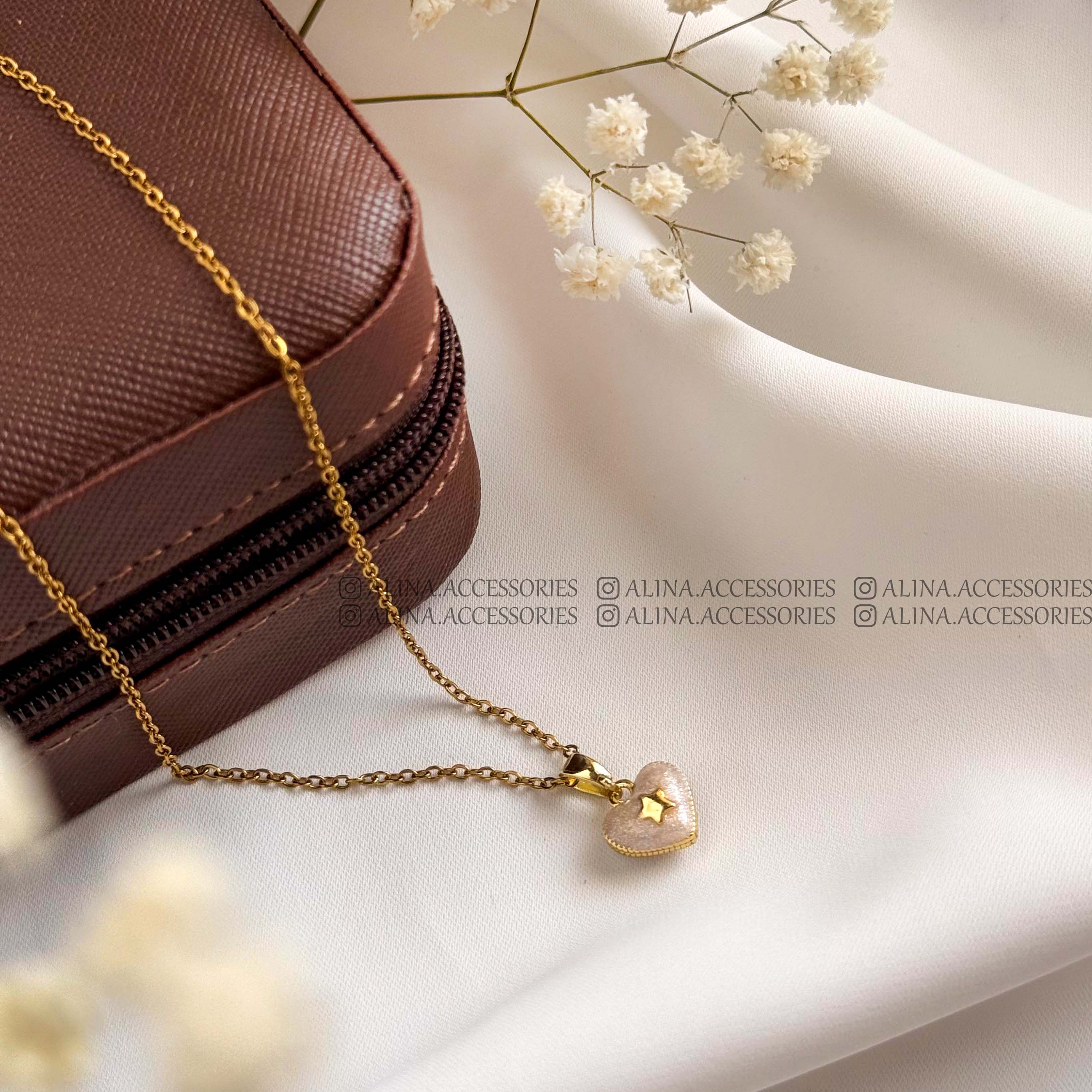 گردنبند قلب میناکاری دو رو سه بعدی